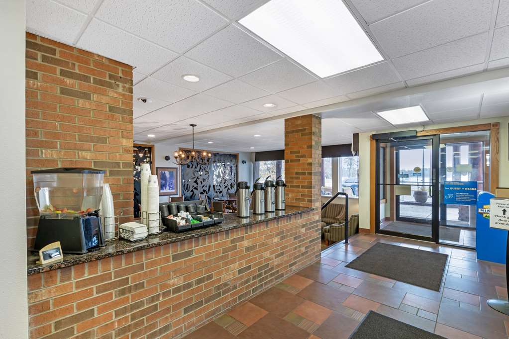 Best Western Plus Concord Inn - photo 2