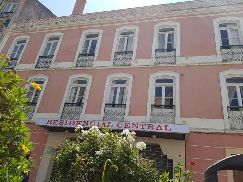Residencial Central — hotel in Caldas Da Rainha