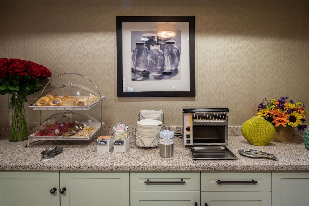 Hampton Inn San Francisco Airport - photo 45