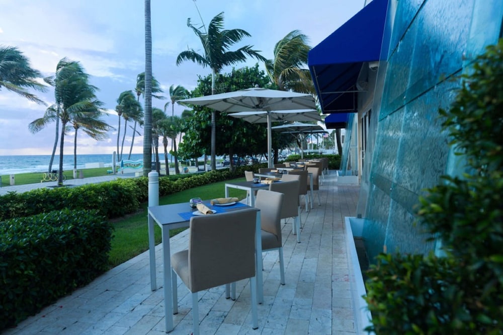 Royal Blues Hotel - photo 31