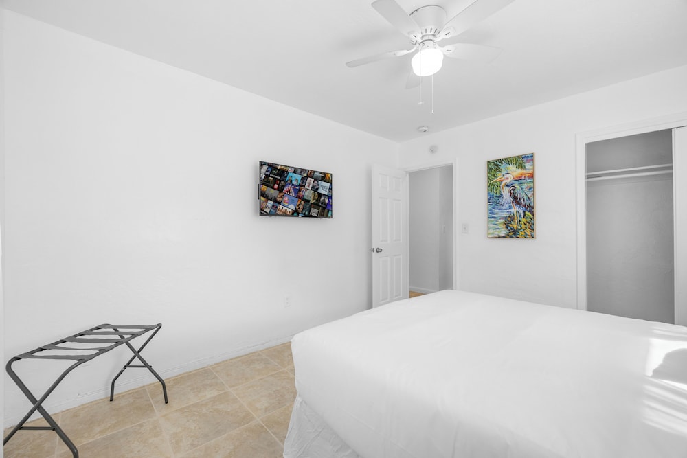 Sunset Inn Hallandale Beach - photo 9
