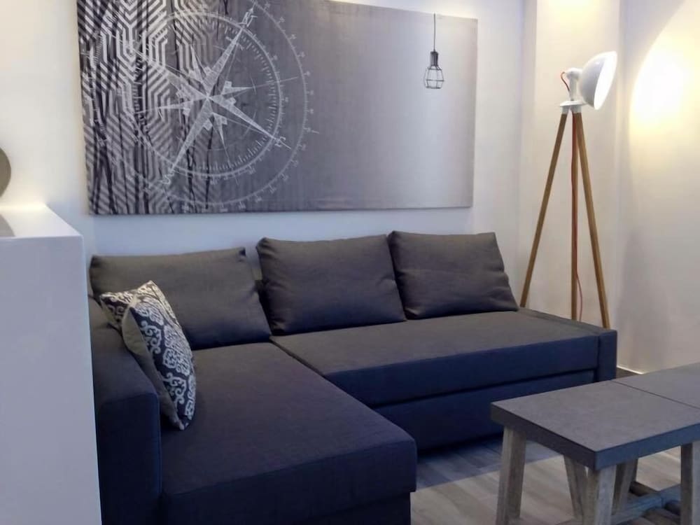 Advice Deluxe in Nicosia, Cyprus