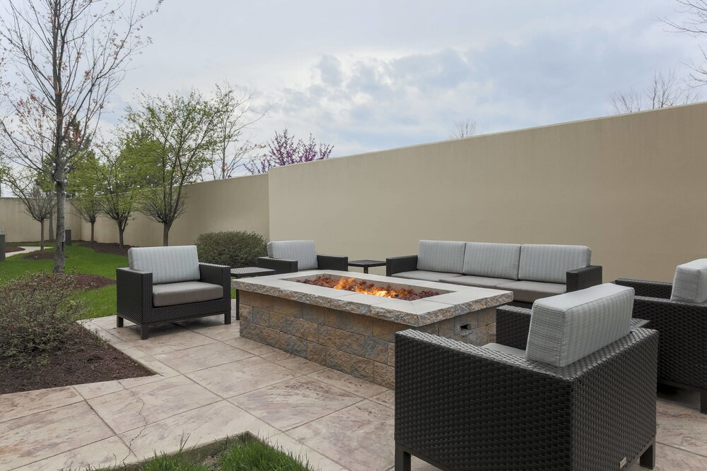 Courtyard by Marriott Potomac Mills Woodbridge - photo 30