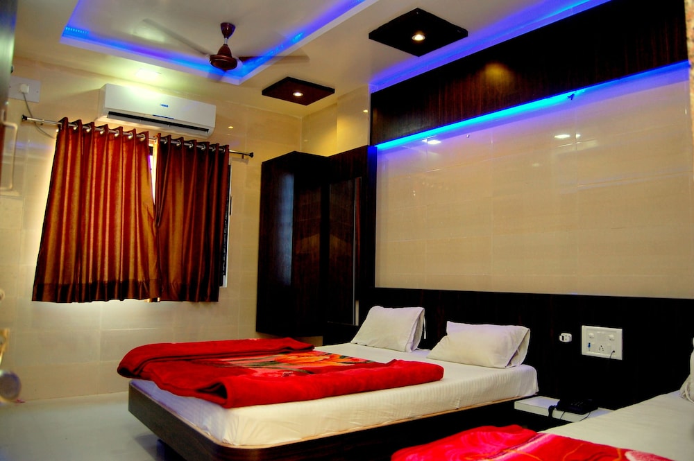 Hotel Milan - carbon neutral hotel in Dwarka
