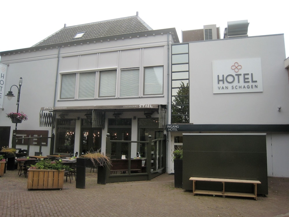 Hotel Van Schagen in Schagen, Netherlands