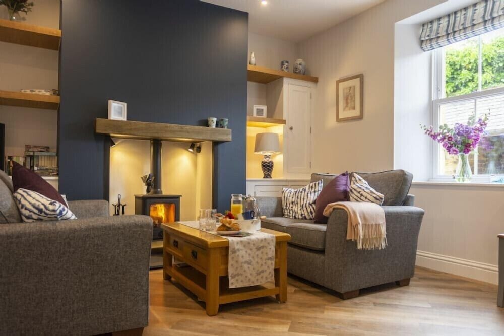 Wisteria Cottage — 4-Star Luxury Hotel in Warkworth, United Kingdom