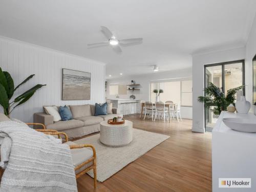 Deja Blue On The Creek — Kingscliff