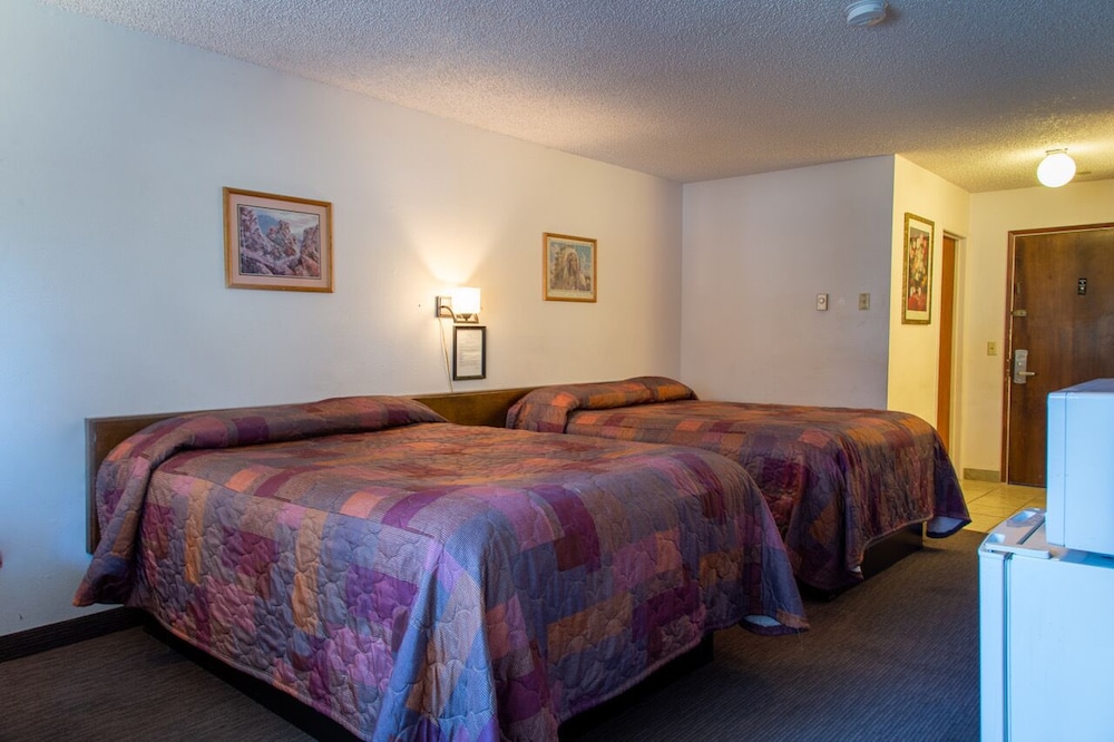 Sis Q Inn - photo 10