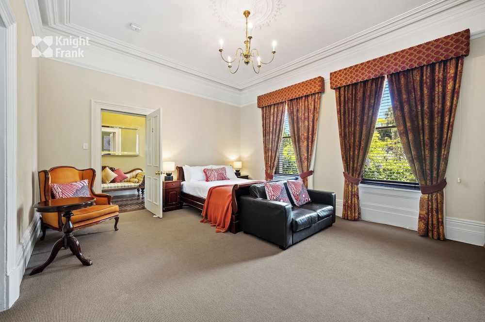 Clydesdale Manor — Sandy Bay — photo 5