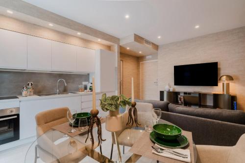 Maresol Luxury Apartment — 4-Star Luxury Hotel in Monopoli, Italy