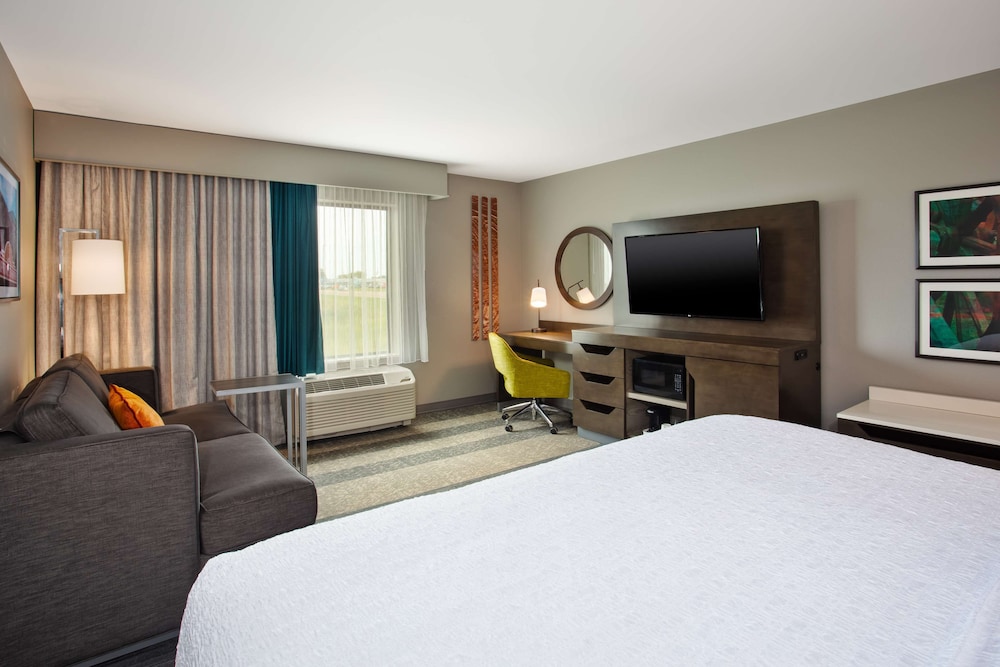 Hampton Inn Union City - photo 10