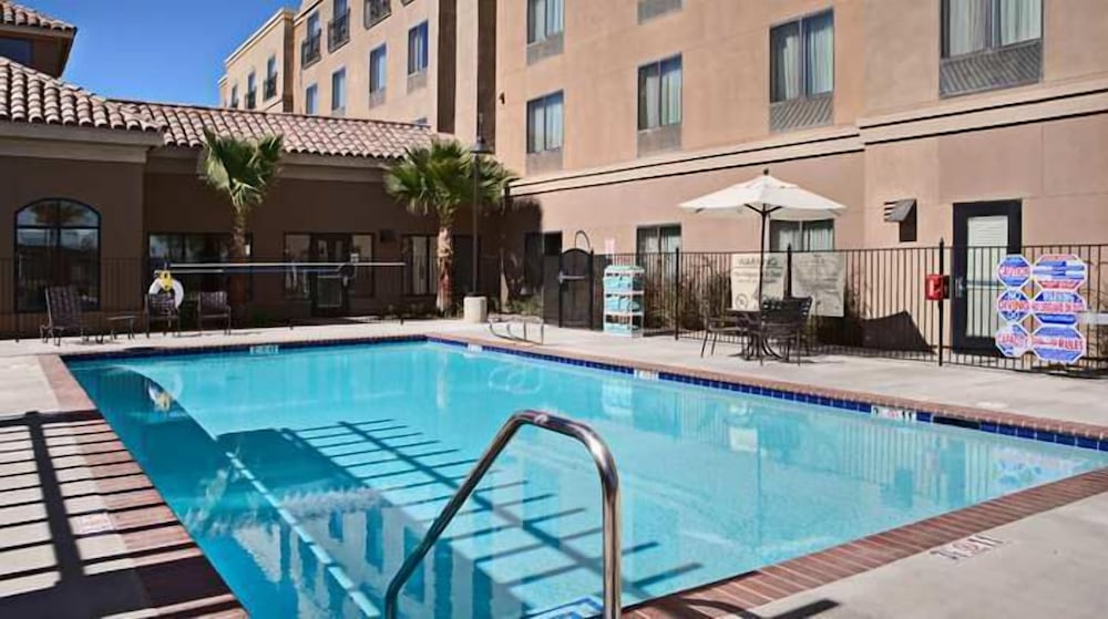 Hilton Garden Inn Palmdale - photo 17