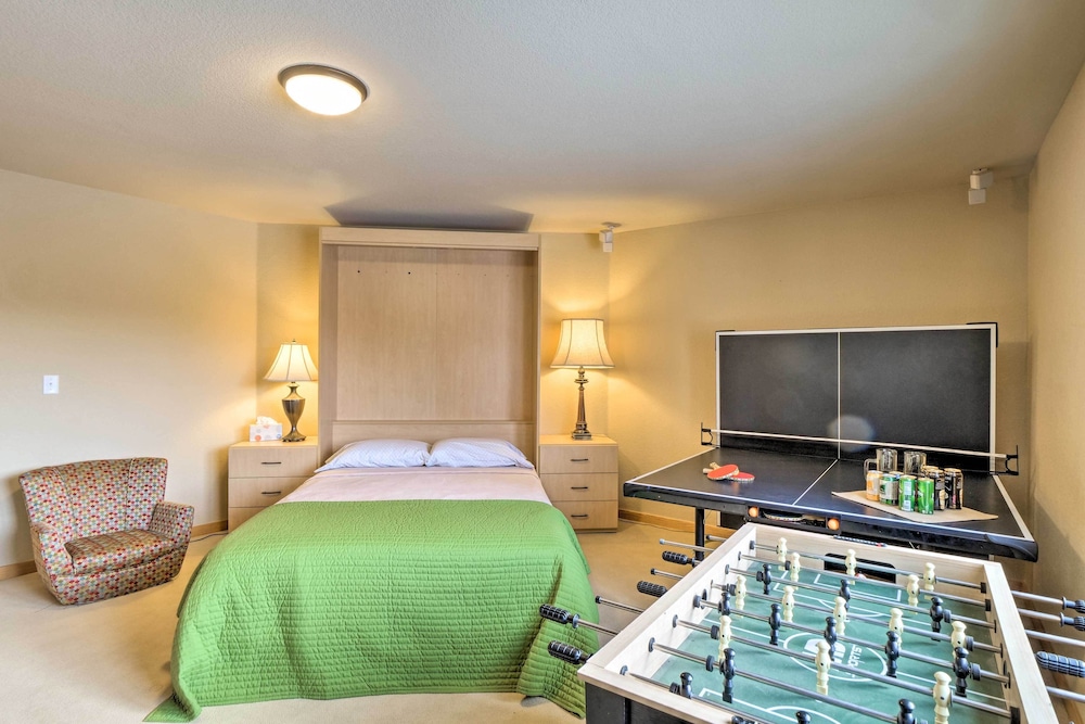 Grand Fraser Escape with Private Deck And Hot Tub in Fraser, United States