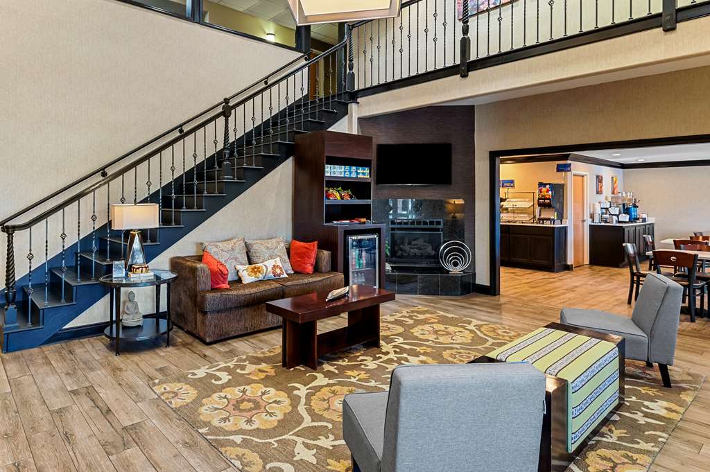 Best Western Presidential Hotel & Suites - photo 21