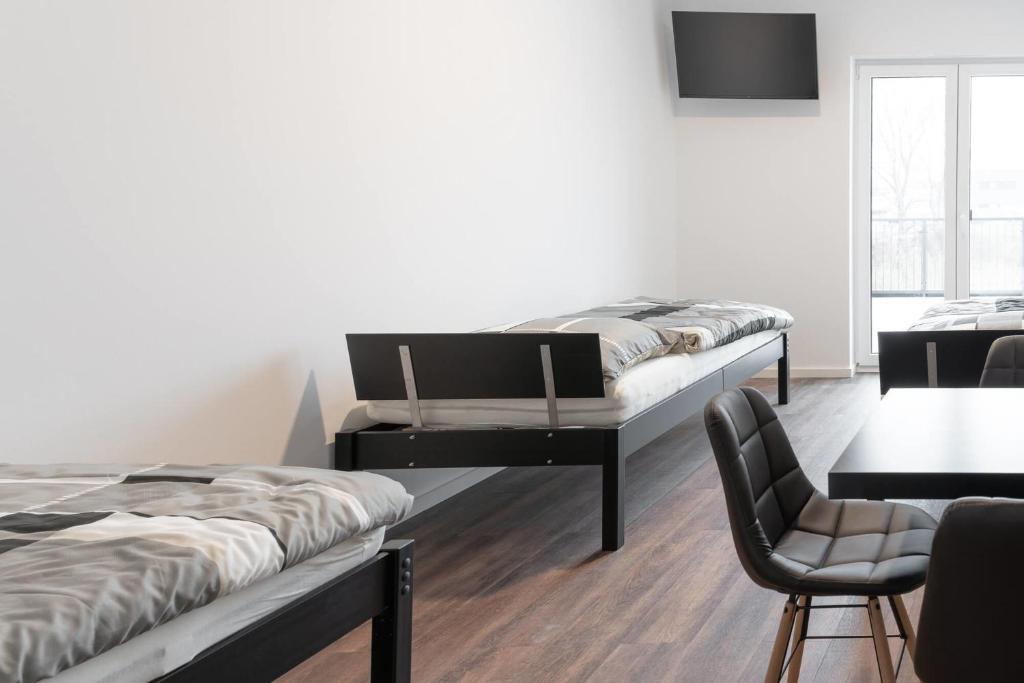 Monteurzimmer Berlin Pankow mit Dachterrasse Nur 10 min. von der A10 3 Zimmer 7 Betten