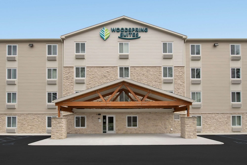 Woodspring Suites West Des Moines - photo 34