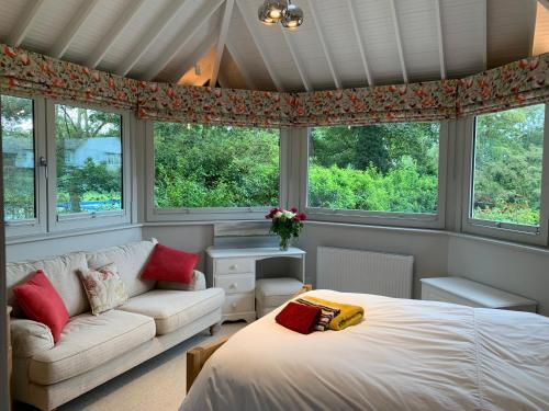 Brookfield Cottage — 4-Star Luxury Hotel in West Kirby, United Kingdom