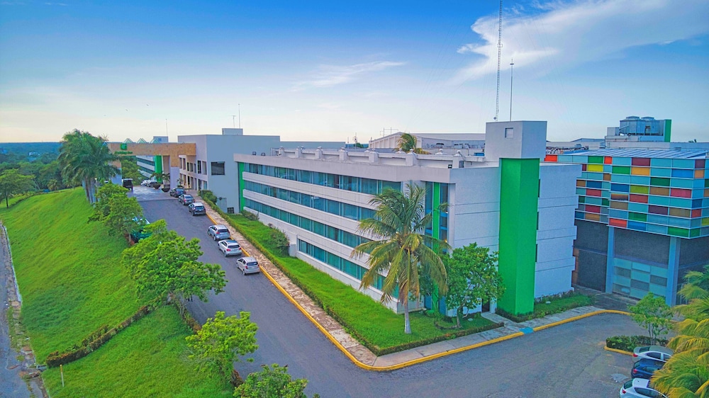 Holiday Inn Villahermosa Aeropuerto by IHG