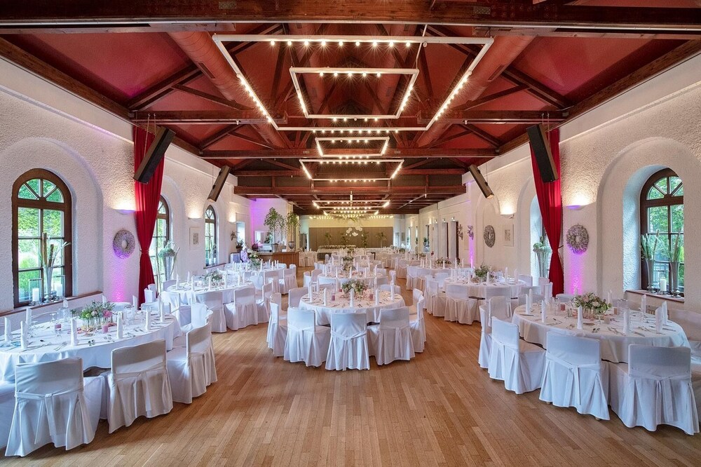 Hotel Restaurant Genusshaus Vorst pet-friendly hotel Toenisvorst