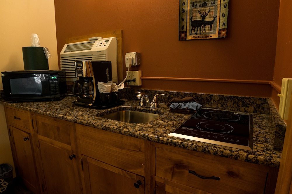 Silver Moon Inn - photo 112