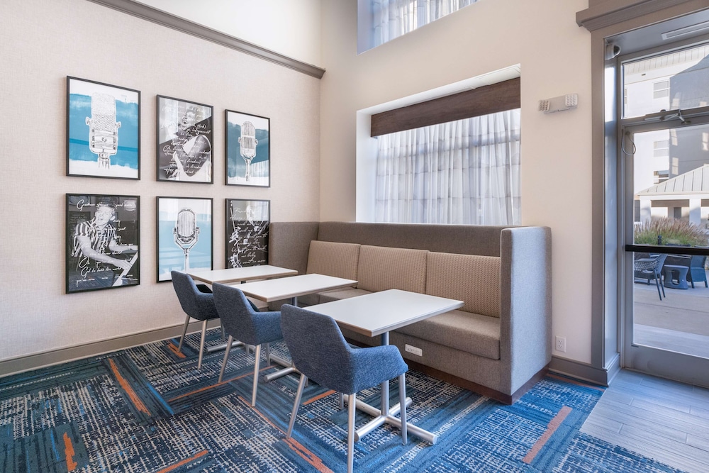 Hampton Inn & Suites Memphis East Germantown Area - photo 55