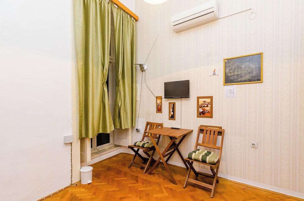 Primary image