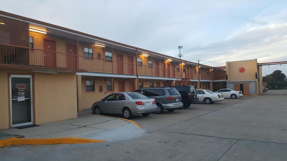 Monte Carlo Motel - photo 22