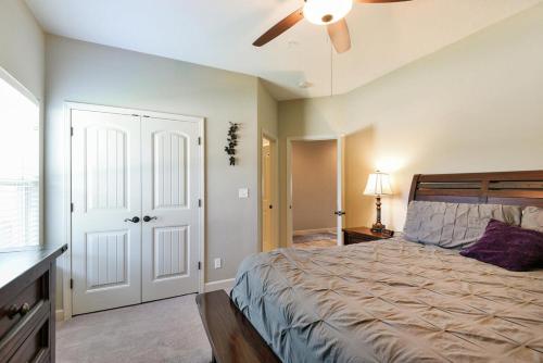 The LUX @ Stonebridge Close to SDC Resort Amenities - photo 26