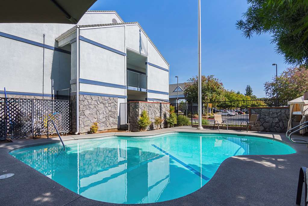 Quality Inn Fresno Yosemite Airport - photo 24