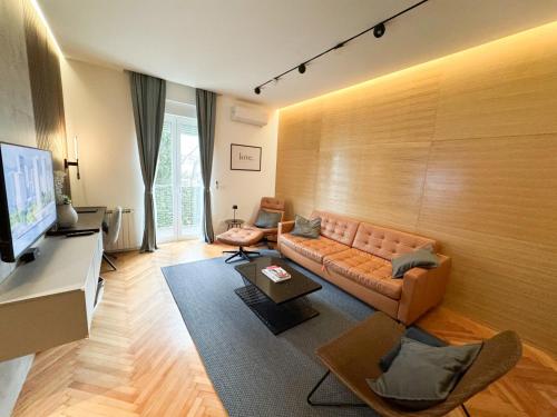 Family Apartment BOREAS Trieste — 4-Star Luxury Hotel in Trieste, Italy