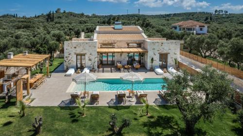 White Stone Villa Hesperia Poolside Escape Close to Laganas Beach — 4-Star Luxury Hotel in Lithakia, Greece
