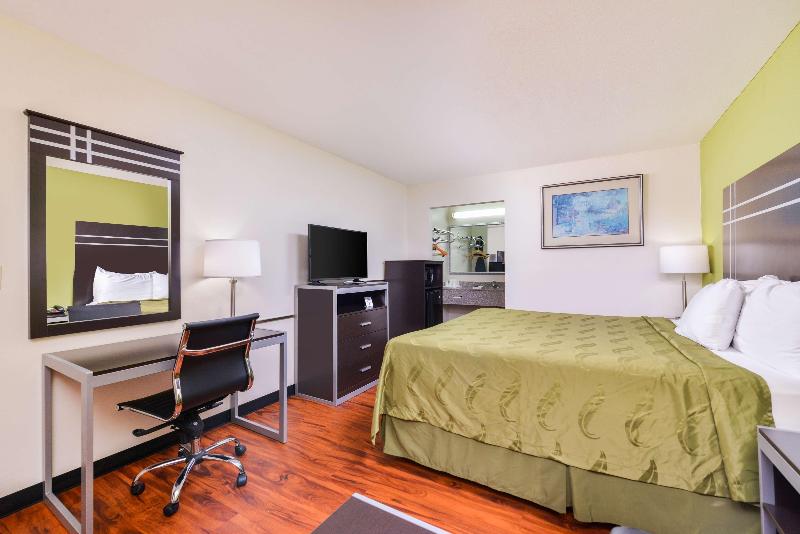 Americas Best Value Inn Airport South - photo 30