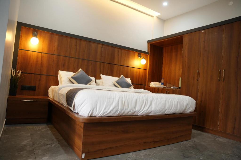 Sarvam Residency — hotel in Sagar