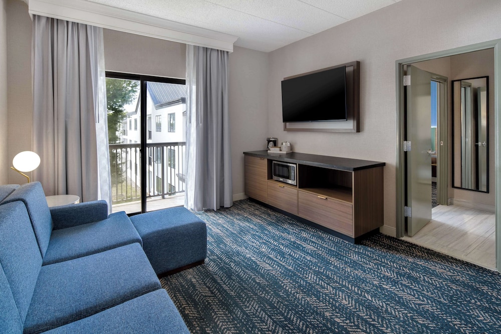DoubleTree Suites by Hilton Hotel Mt. Laurel - photo 20