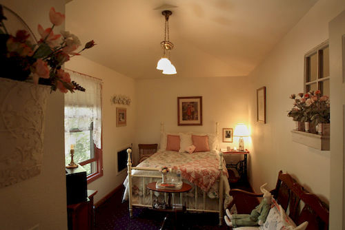 Thompson House Inn And Tea Room 5770374 — Longmont
