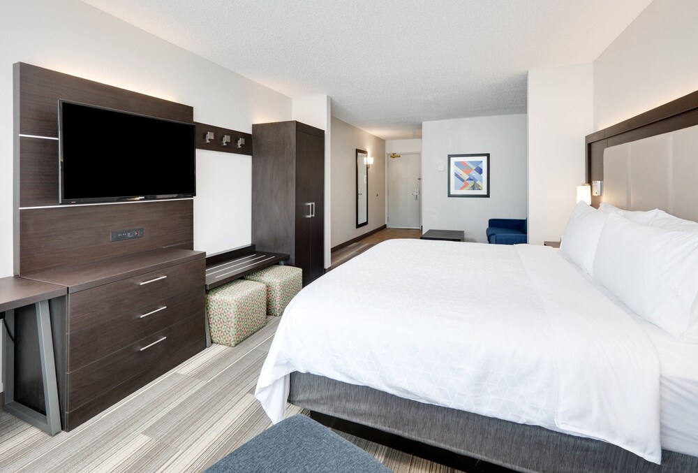 Holiday Inn Express & Suites Dublin by IHG - photo 7