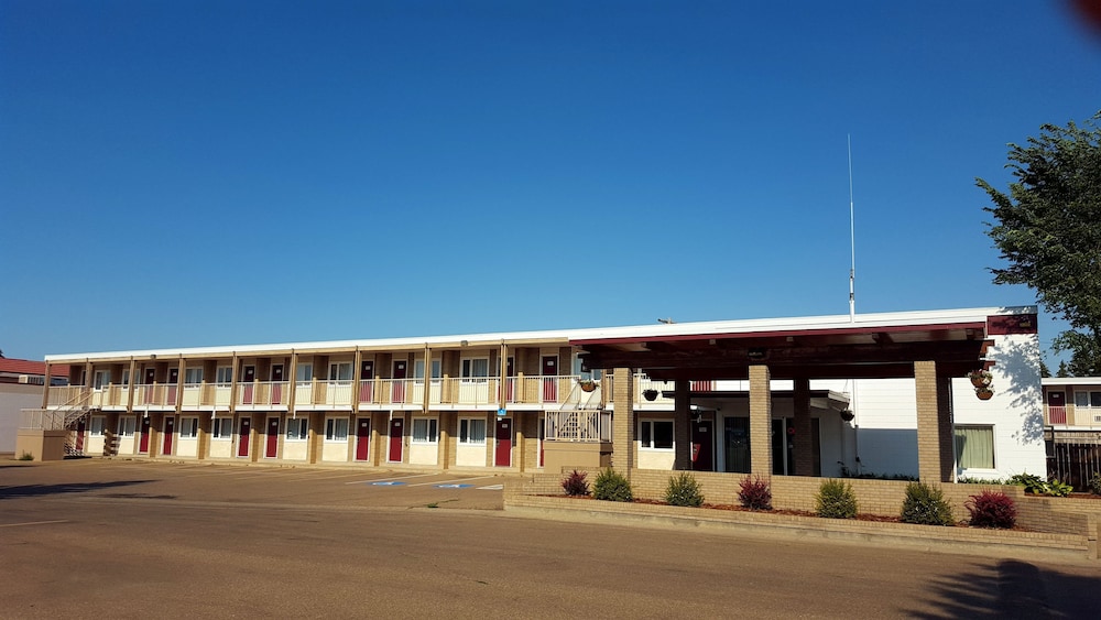 Plains Motel - carbon neutral hotel in Brooks