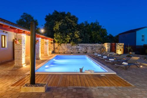 Villa Calma — 4-Star Luxury Hotel in Biograd Na Moru, Croatia