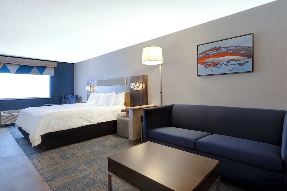 Holiday Inn Express & Suites Moab by IHG - photo 7