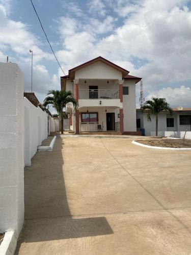 Sigma Theta Homes Kumasi Atimatim — 4-Star Luxury Hotel in Kumasi, Ghana