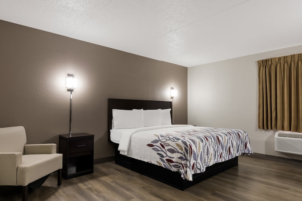 Red Roof Inn Hartford New Britain - photo 18