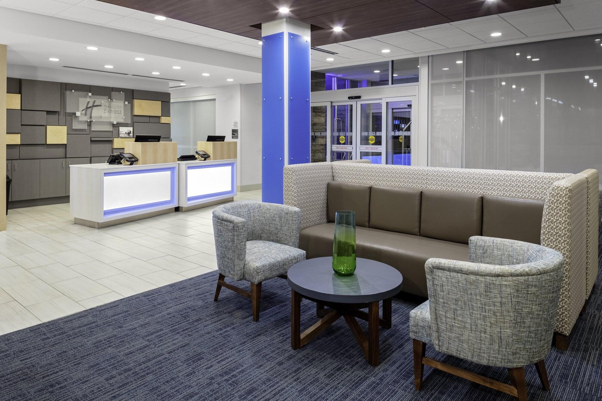 Holiday Inn Express & Suites Wilmington West Medical Park by IHG - photo 6