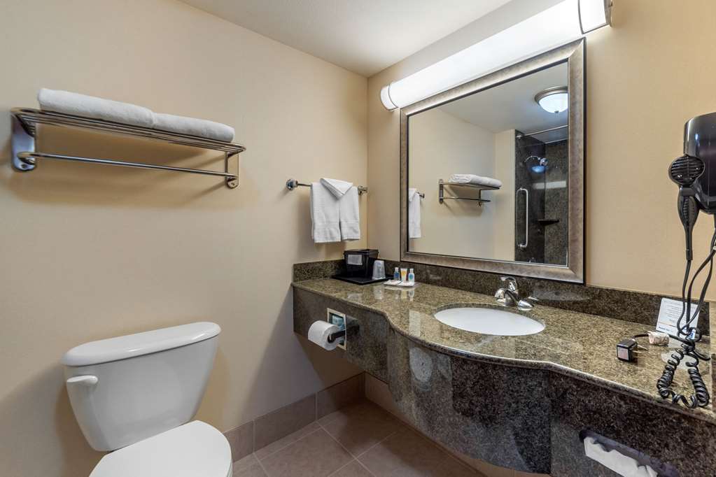 Comfort Inn & Suites Perry I 35 - photo 19