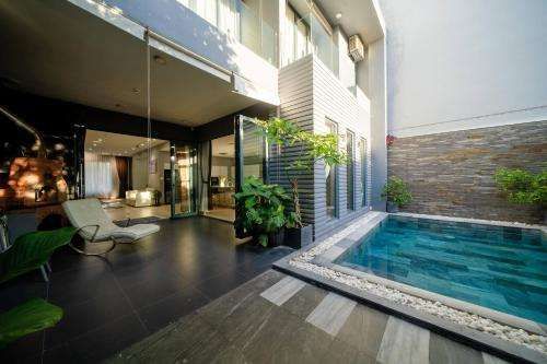 Sila Anila 7BRs Pool Villa My Khe Beach Da Nang — 4-Star Luxury Hotel in Da Nang, Vietnam