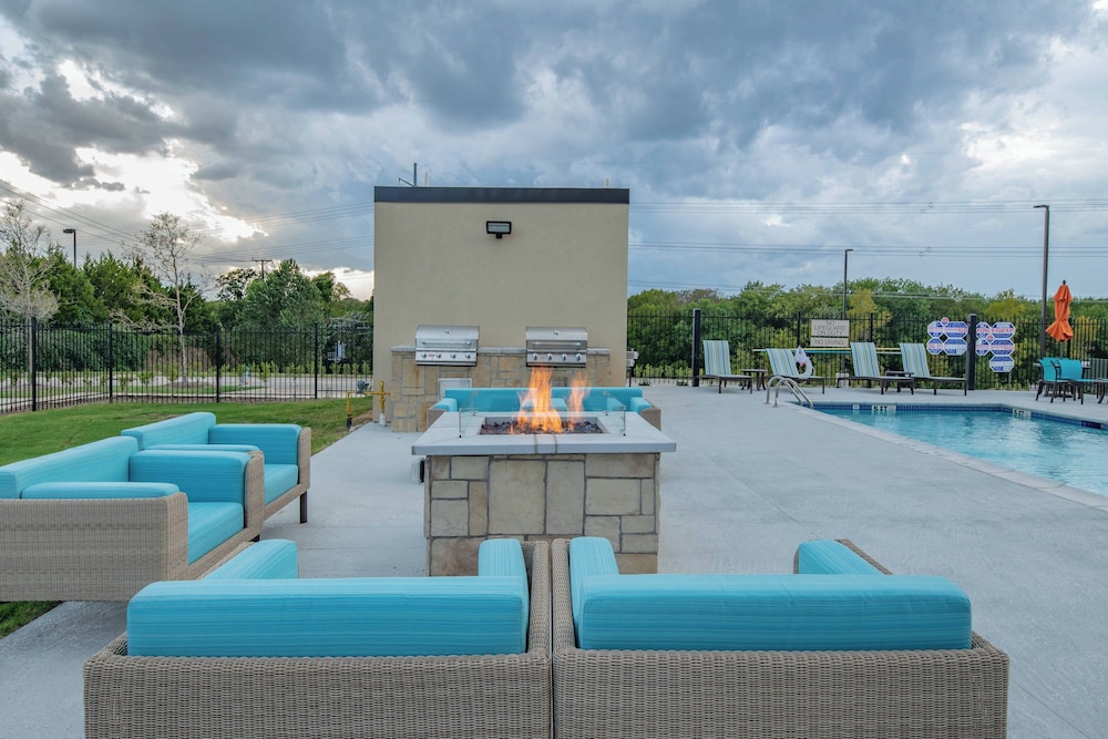 SpringHill Suites by Marriott Dallas McKinney Allen - photo 11