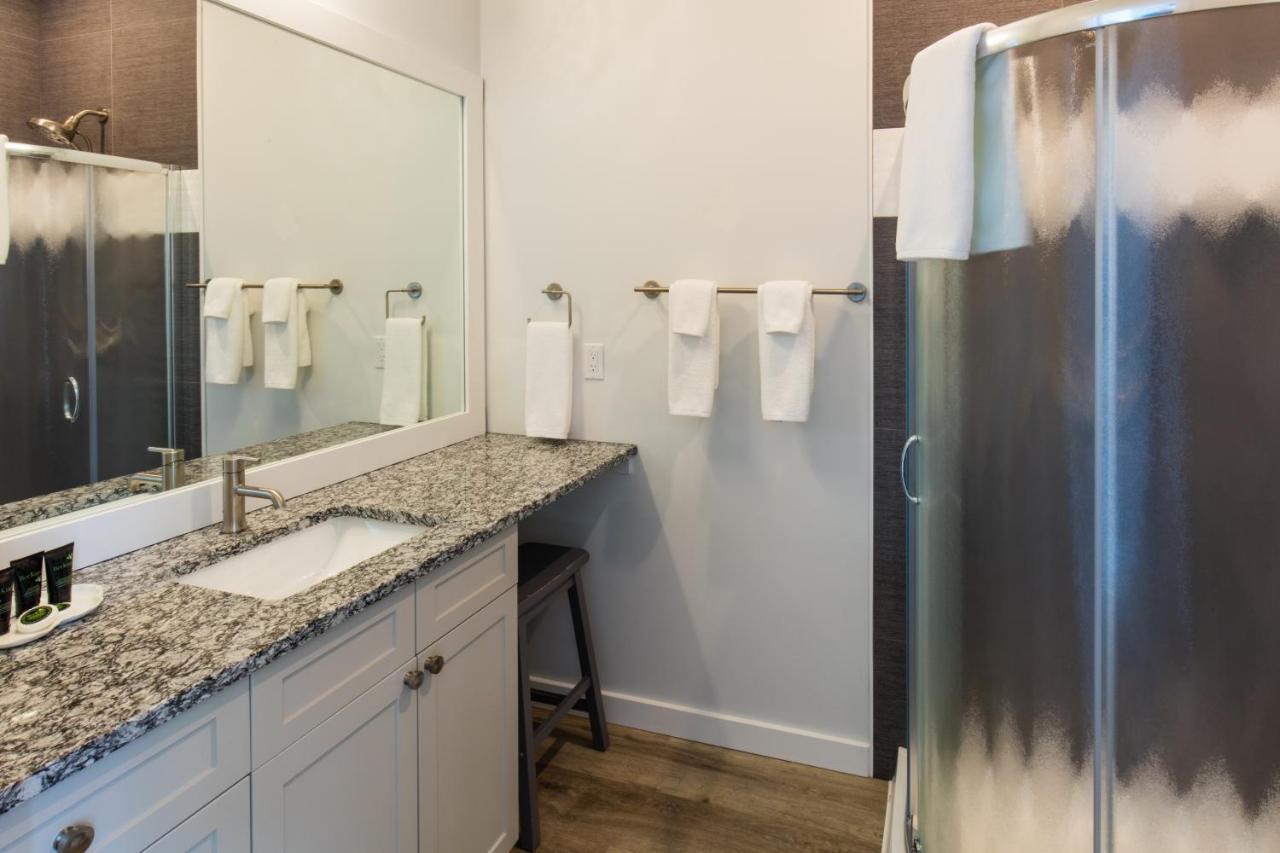 The Web Suites - photo 7