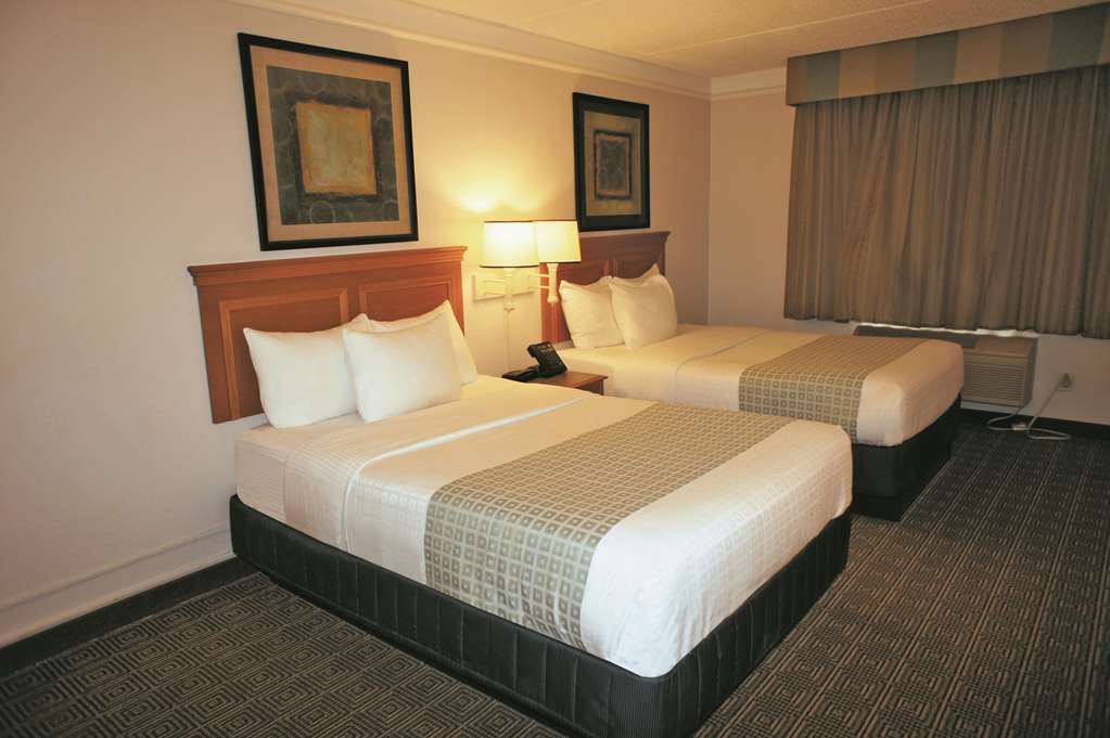 La Quinta Inn Lexington Horse Park - photo 21