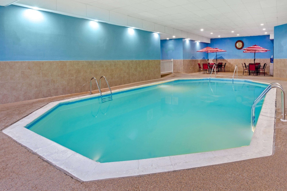 DoubleTree by Hilton Salisbury - photo 24