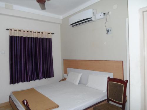 Hotel Pasuparthy Residency - last minute hotel in Tirupati