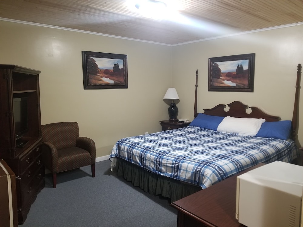Fiesta City Motel - photo 33